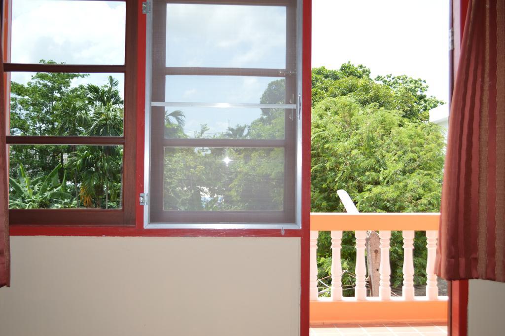 La Paillote Guest House Rayong Rum bild